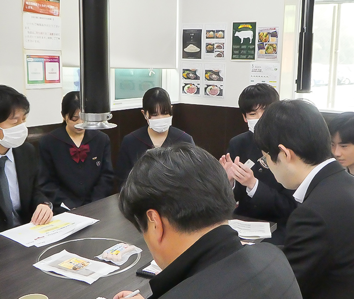 高校生による商品開発秘話